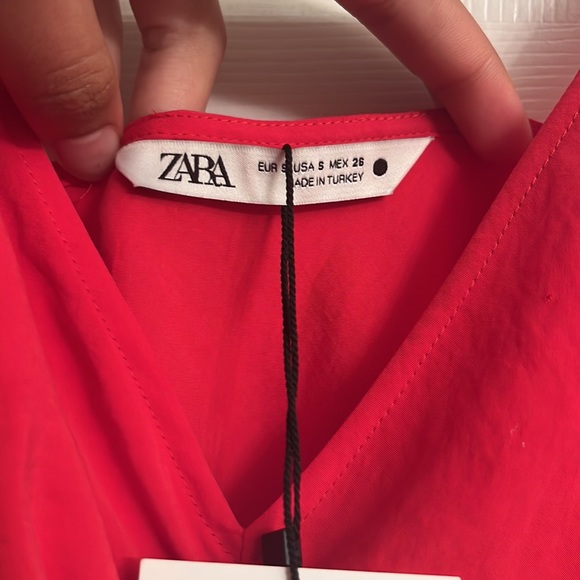 New red Zara mini dress - Picture 3 of 3